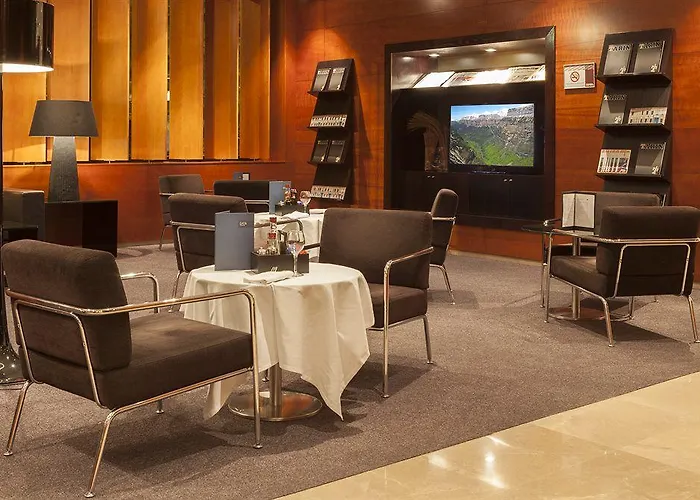 Enlaces Estacion 4* Сарагоса