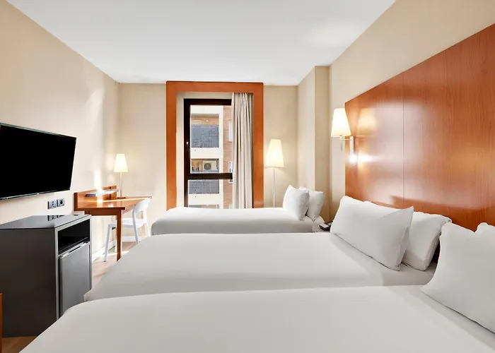 Enlaces Estacion 4* Сарагоса